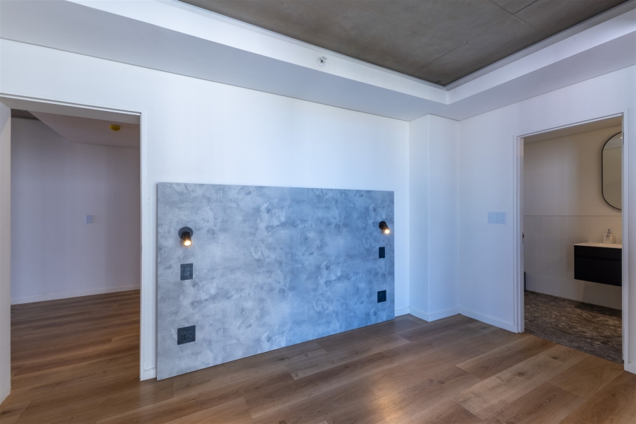 2 Bedroom Property for Sale in Sea Point Western Cape